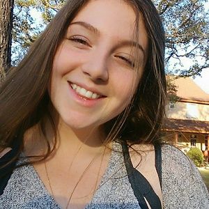 Meet your Posher, Zoe